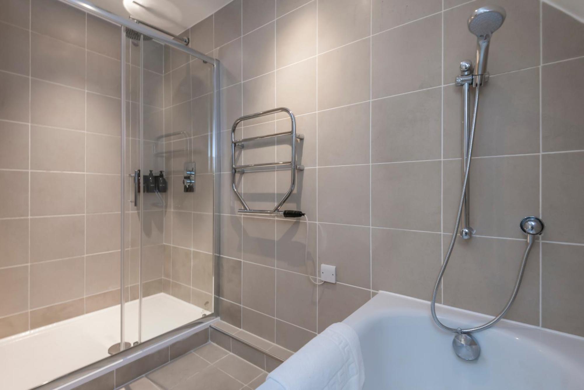 The Loft - Spacious Luxury 2 Bed 2 Bath With Free Secure Parking And Tube Close By Londra Esterno foto