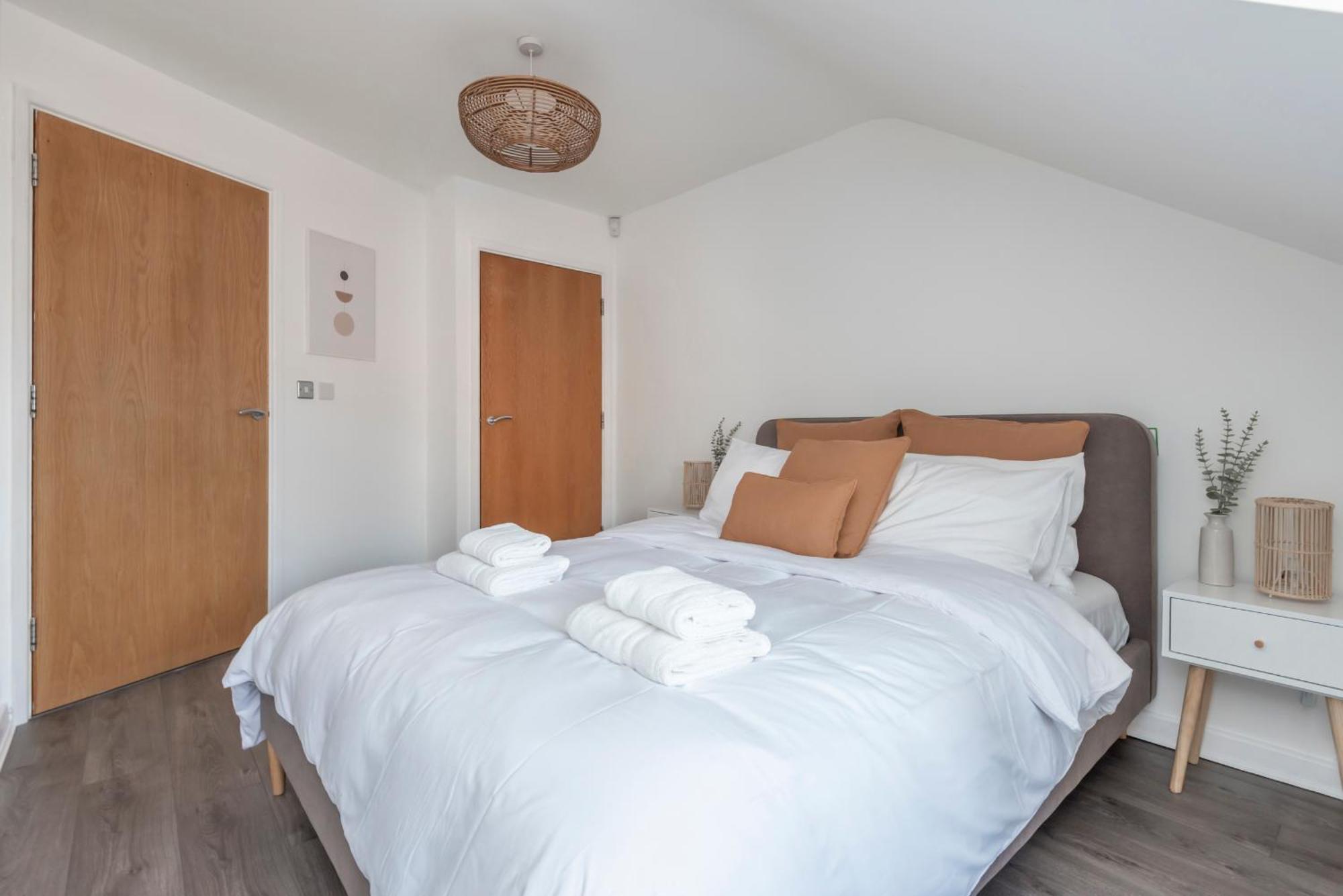 The Loft - Spacious Luxury 2 Bed 2 Bath With Free Secure Parking And Tube Close By Londra Esterno foto